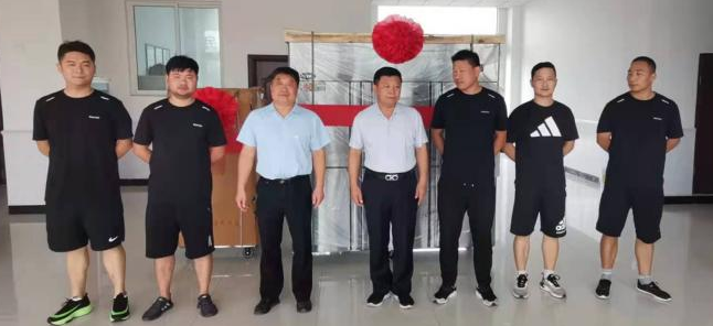 军民共进促发展，鱼水互助见真情